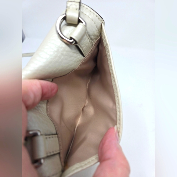 Coach Cream Pebbled Leather Crossbody Wallet - Picture 6 of 9